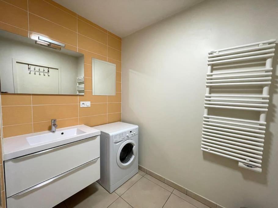 Le Calme Dans Le Triangle D'Or Apartment อานซี ภายนอก รูปภาพ